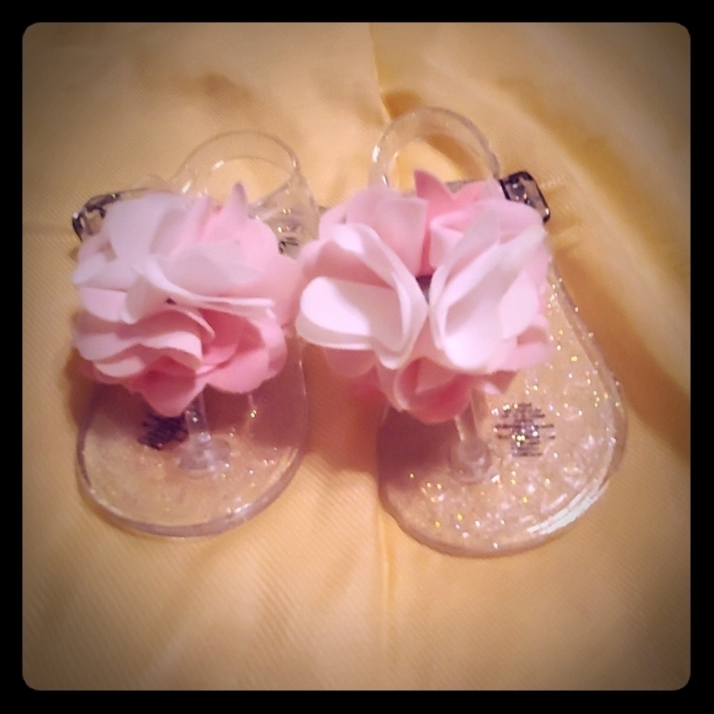 NWOT Koala Kids Sparkly Flower Sandals 5T